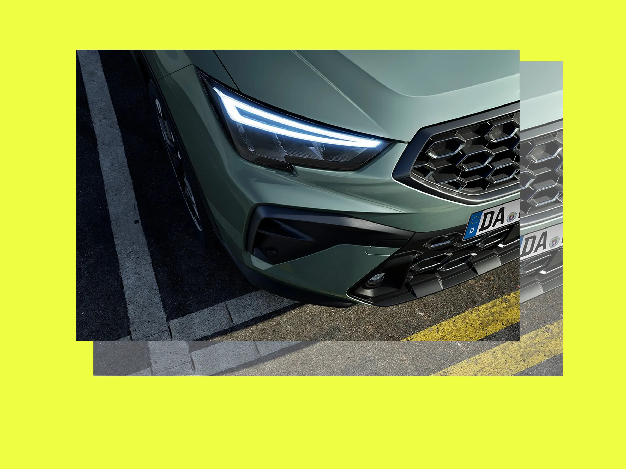 Nahaufnahme der SEAT Arona Front mit LED-Tagfahrlicht und Kühlergrill